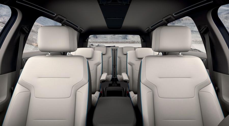  Volkswagen CrossBlue Concept 2013 года  (фото 25 из 78)